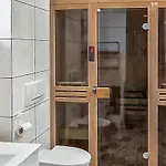Dom wakacyjny 4 Bedroom Nice Home In Mikorowo