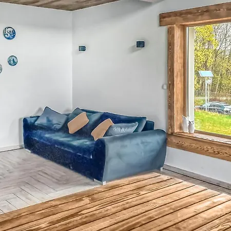 4 Bedroom In Mikorowo