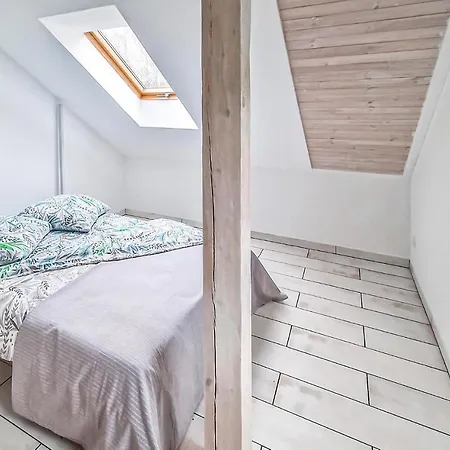 Ferienhaus 4 Bedroom In Mikorowo