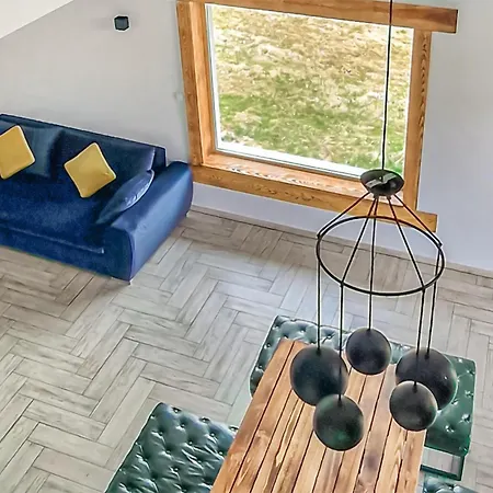 Holiday home 4 Bedroom Stunning In